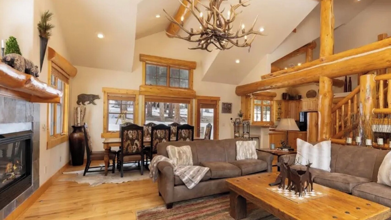 Photo of Livingroom in Blue River