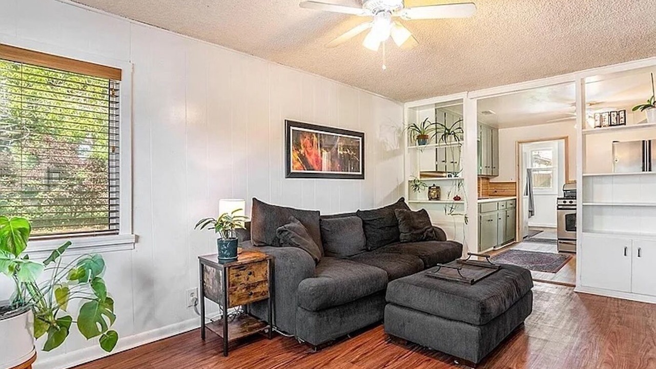 Photo of Livingroom in Northeast Park Hill
