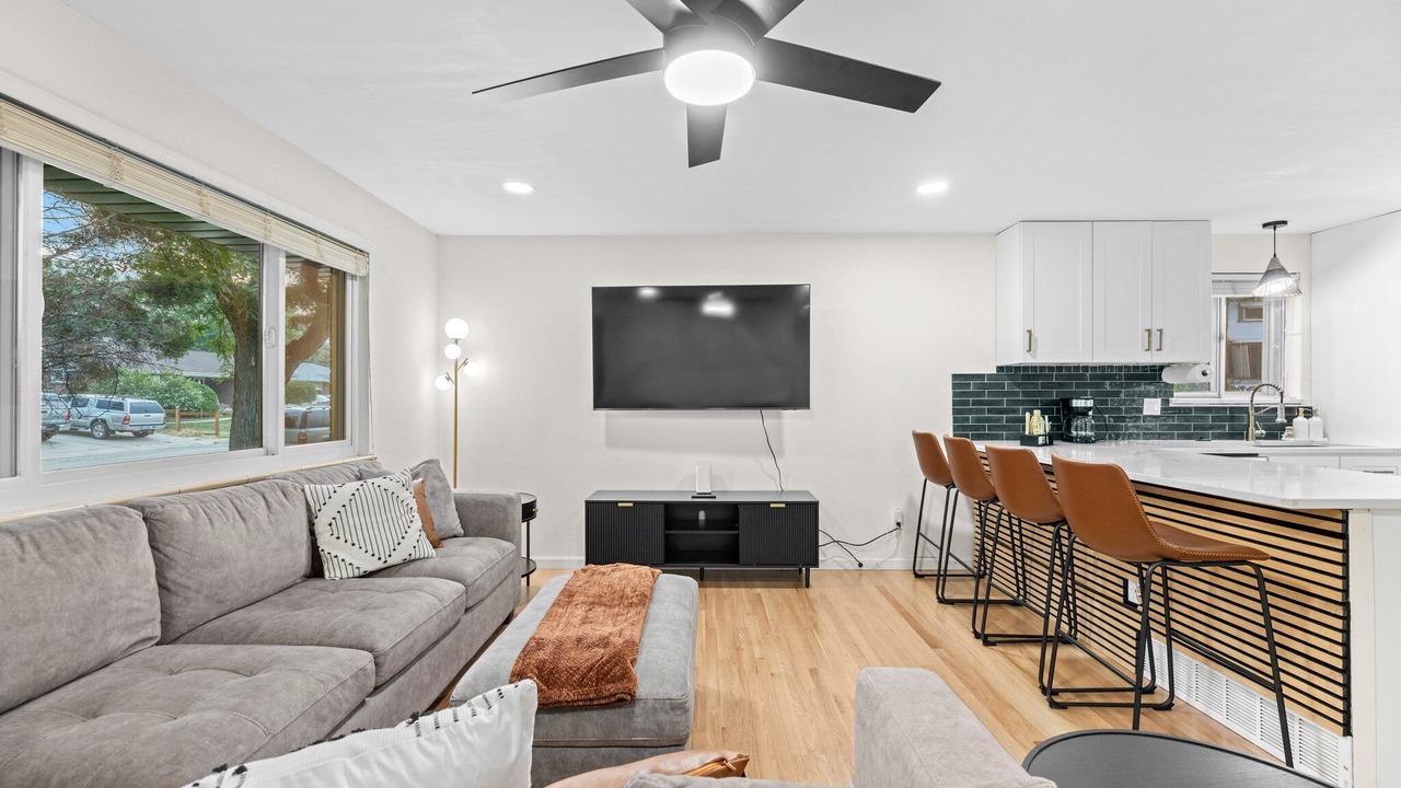 Photo of Livingroom in Arvada Plaza Area