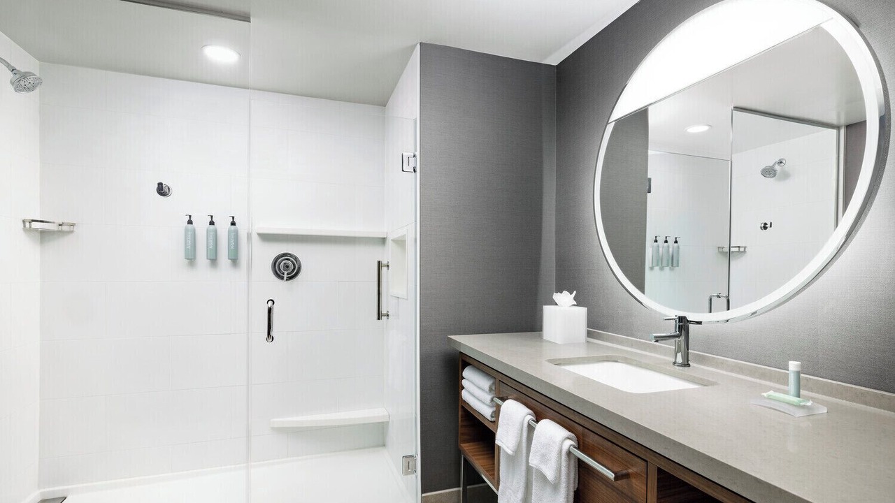 Photo of Bathroom in Kodak