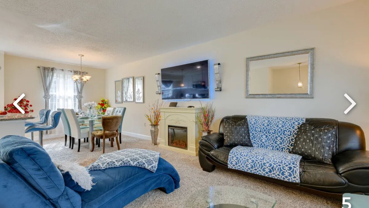 Photo of Livingroom in Oxon Hill-Glassmanor