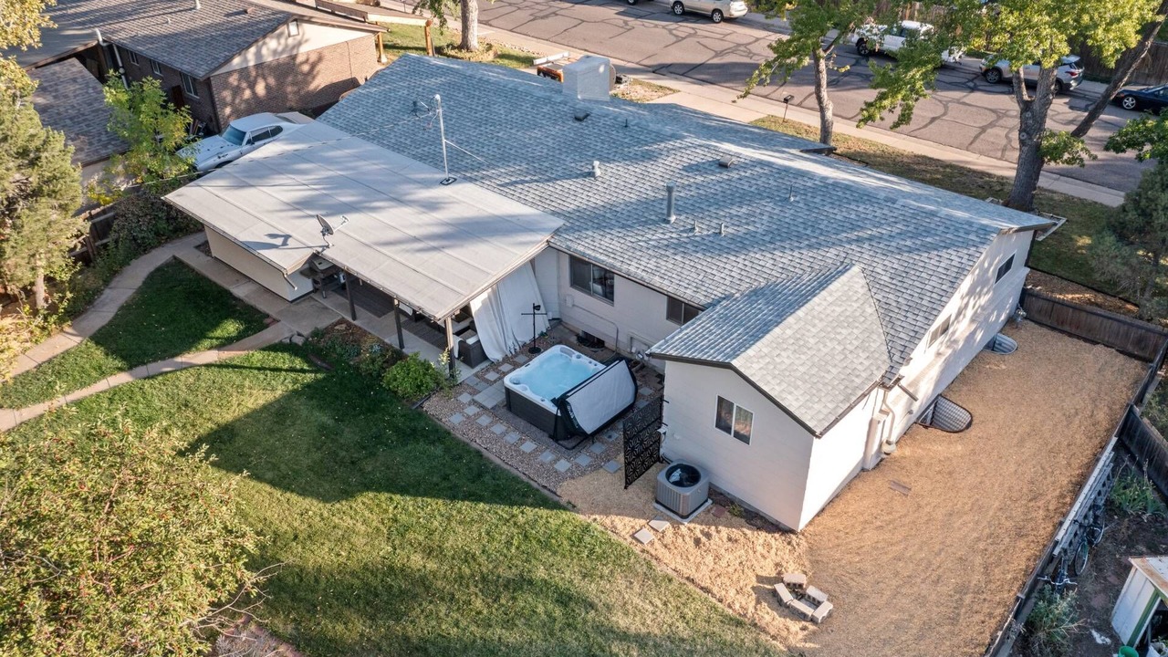 Photo of Outdoor in Golden
