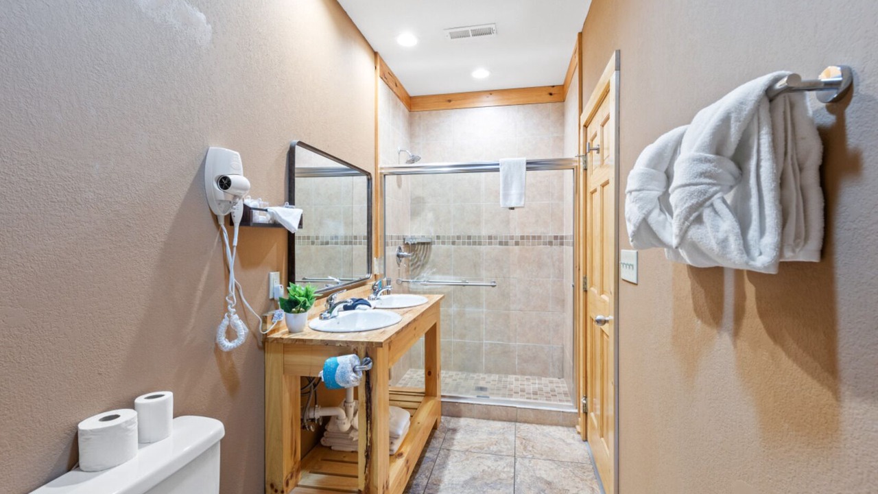 Photo of Bathroom in Pigeon Forge