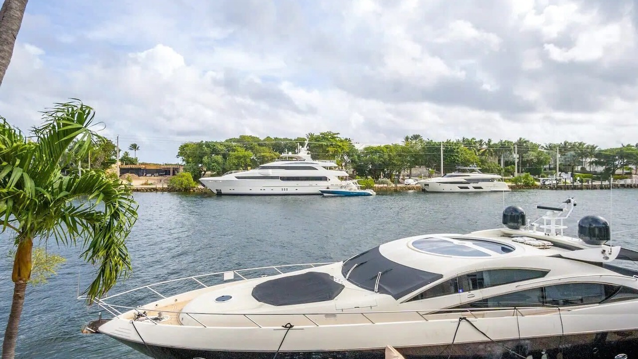 Photo of Others in Lighthouse Point