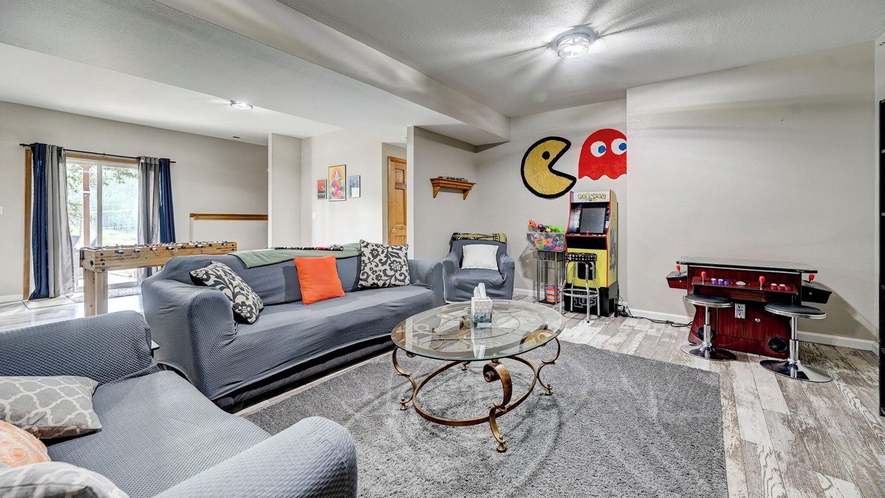 Photo of Livingroom in Spring Valley