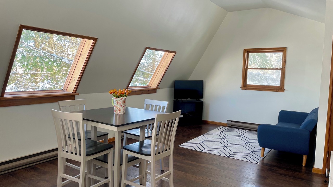 Photo of Livingroom in West Eaton