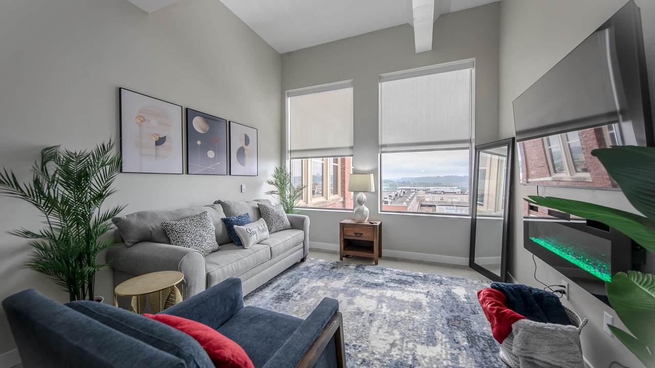 Photo of Livingroom in Mount Auburn