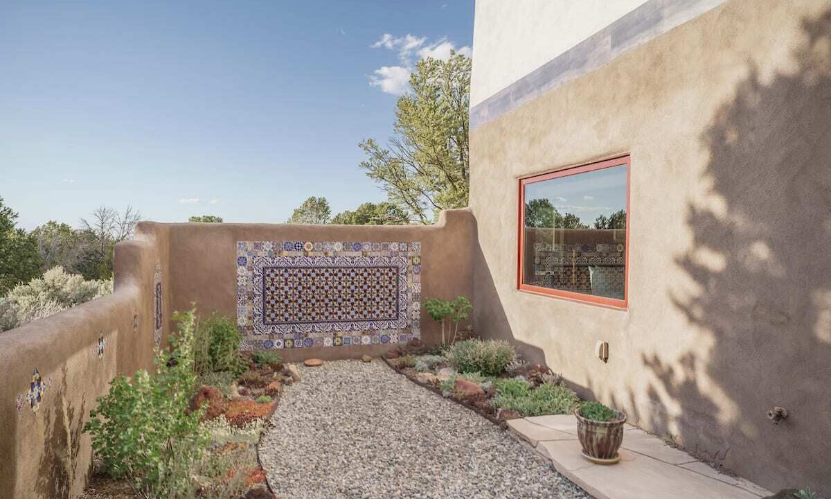 Photo of Patio Balcony in Ranchos De Taos