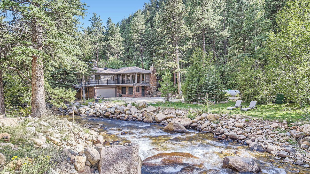 Photo of Outdoor in Lyons
