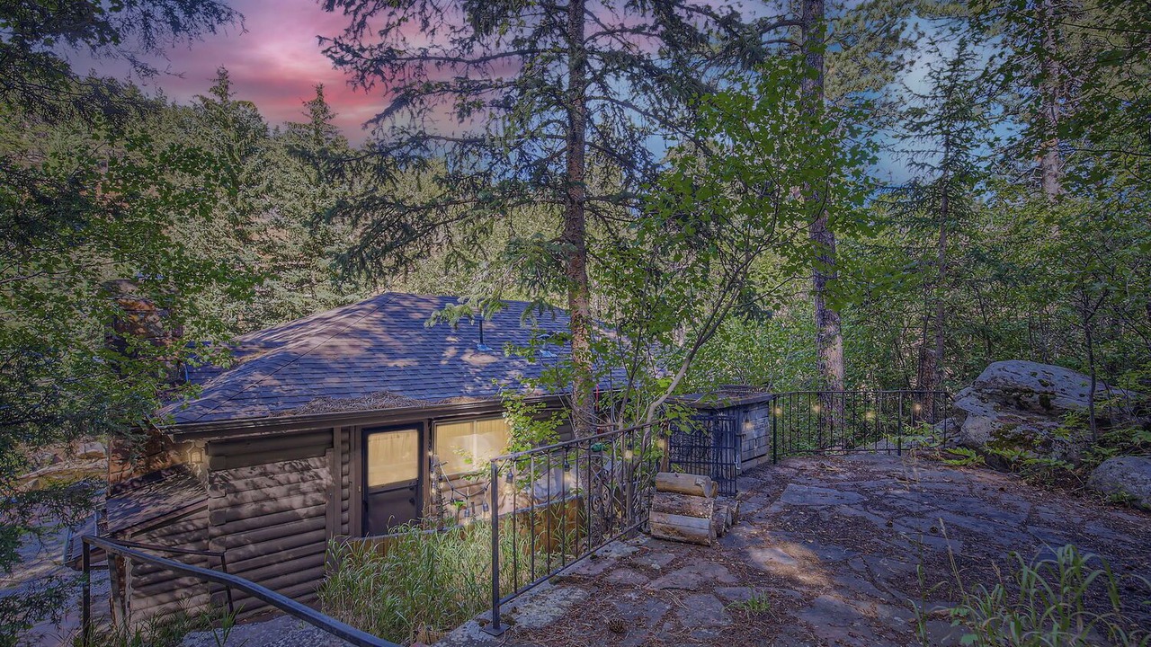 Photo of Outdoor in Lyons