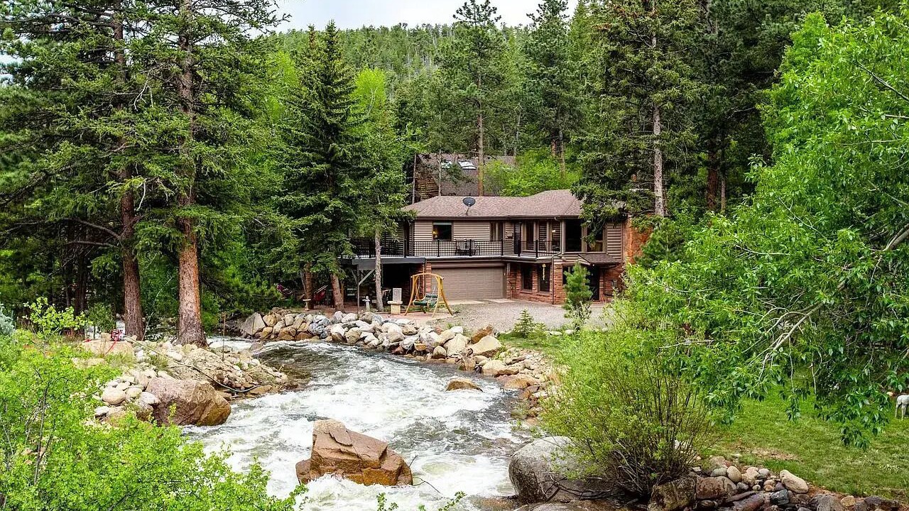 Photo of Outdoor in Lyons