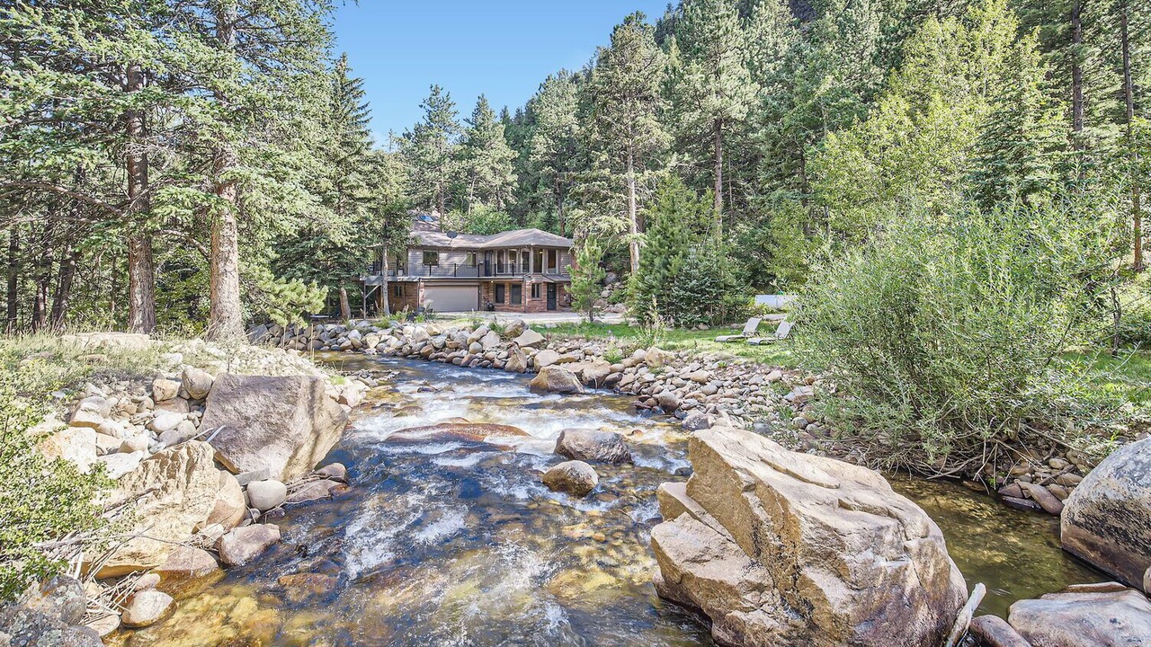 Photo of Outdoor in Lyons