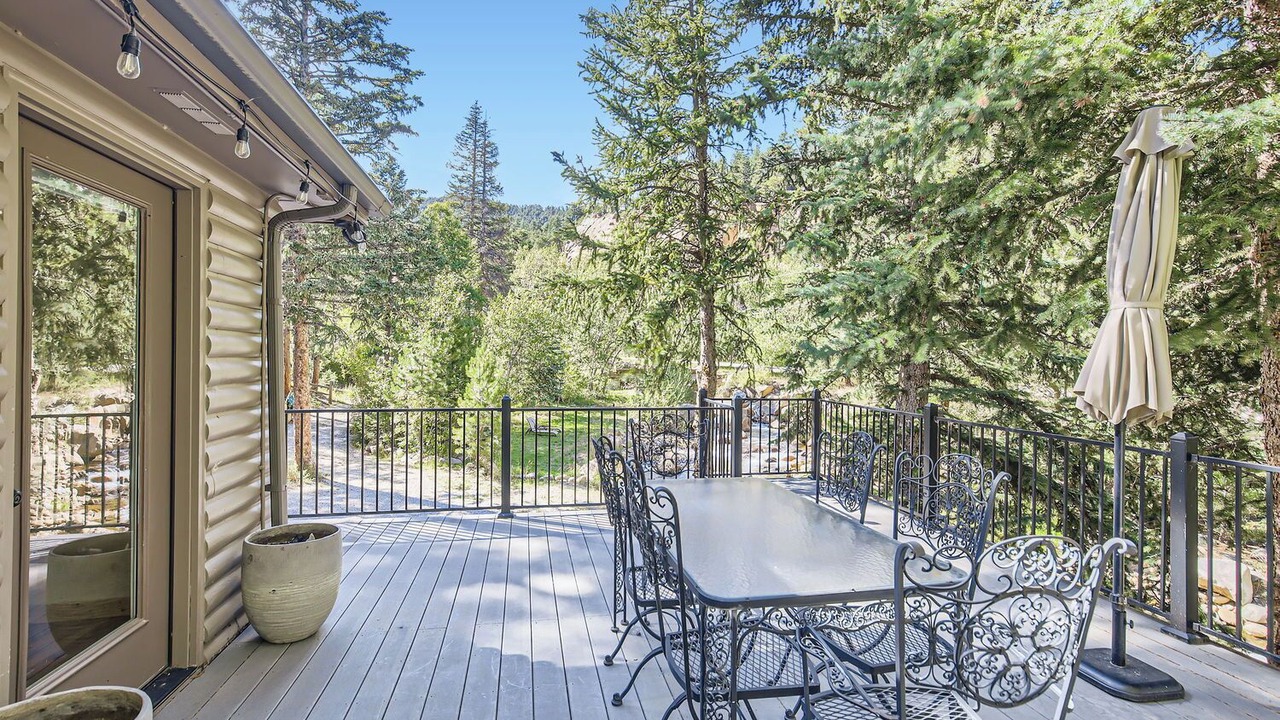 Photo of Outdoor in Lyons