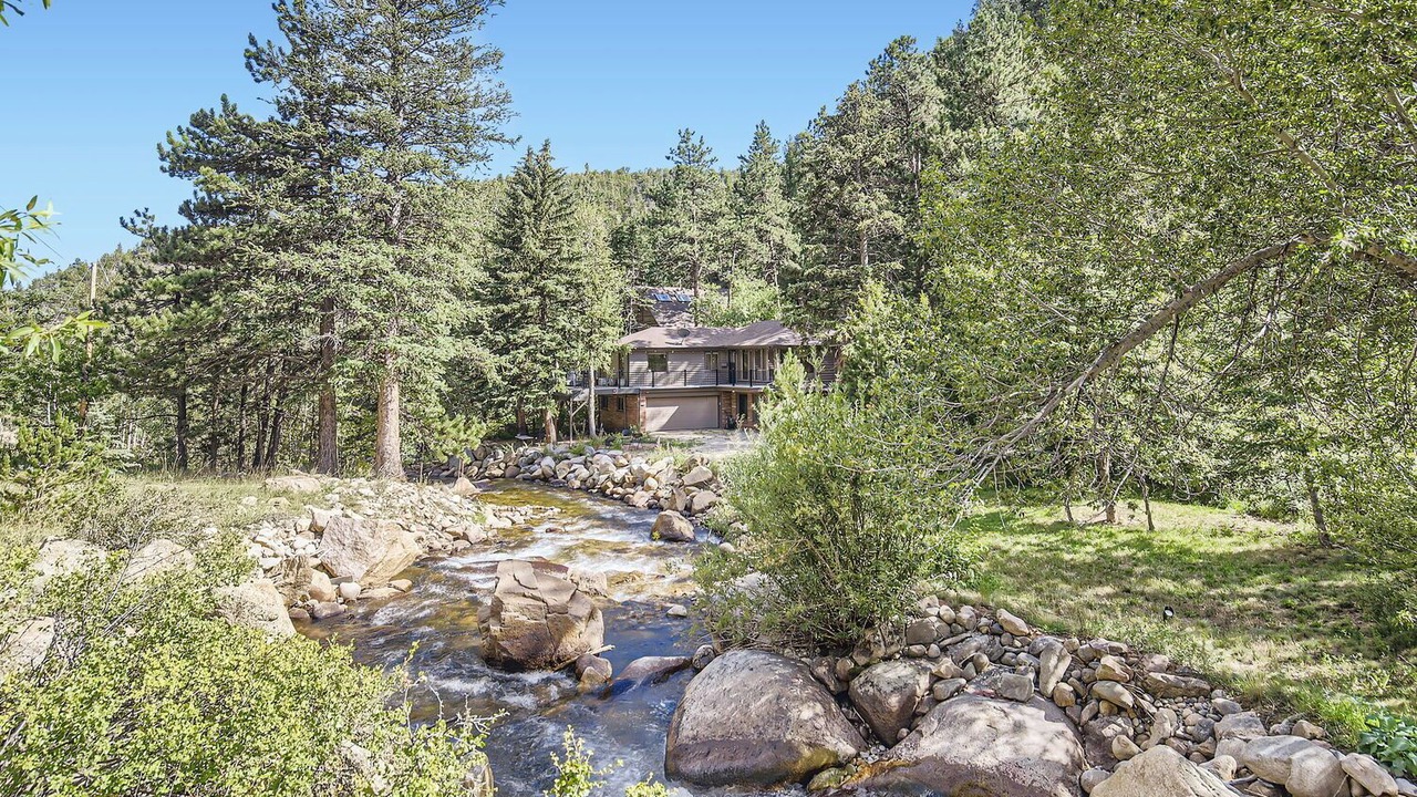 Photo of Outdoor in Lyons