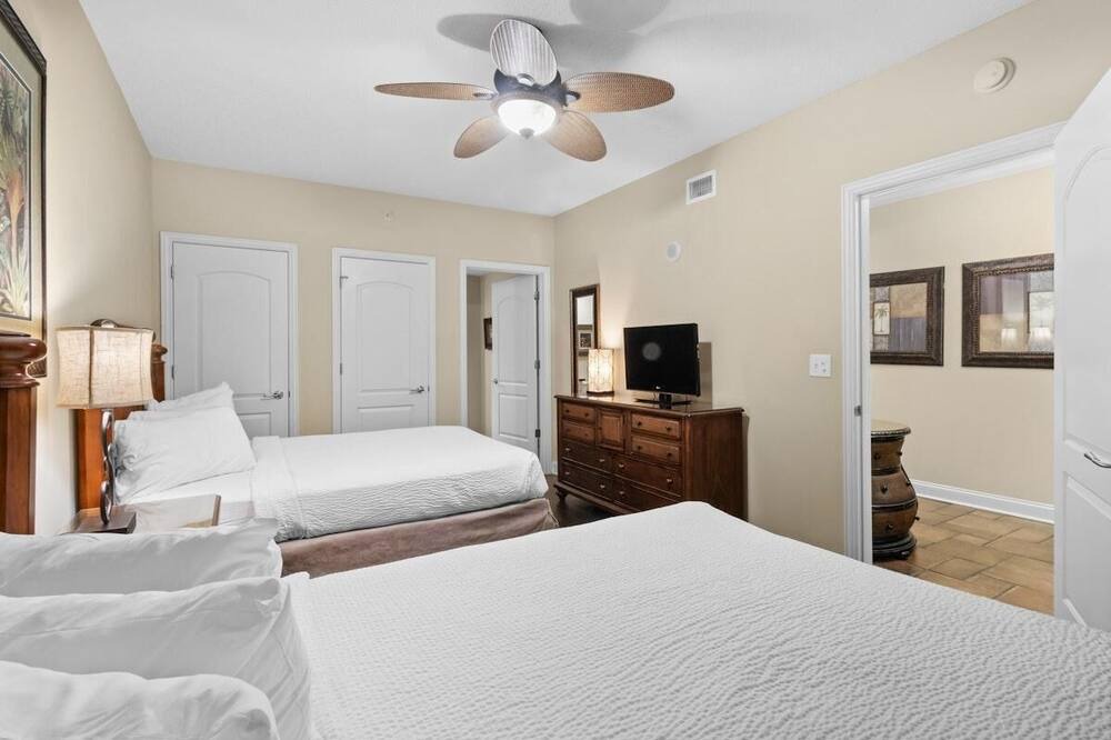 Photo of Bedroom in Windy Hill