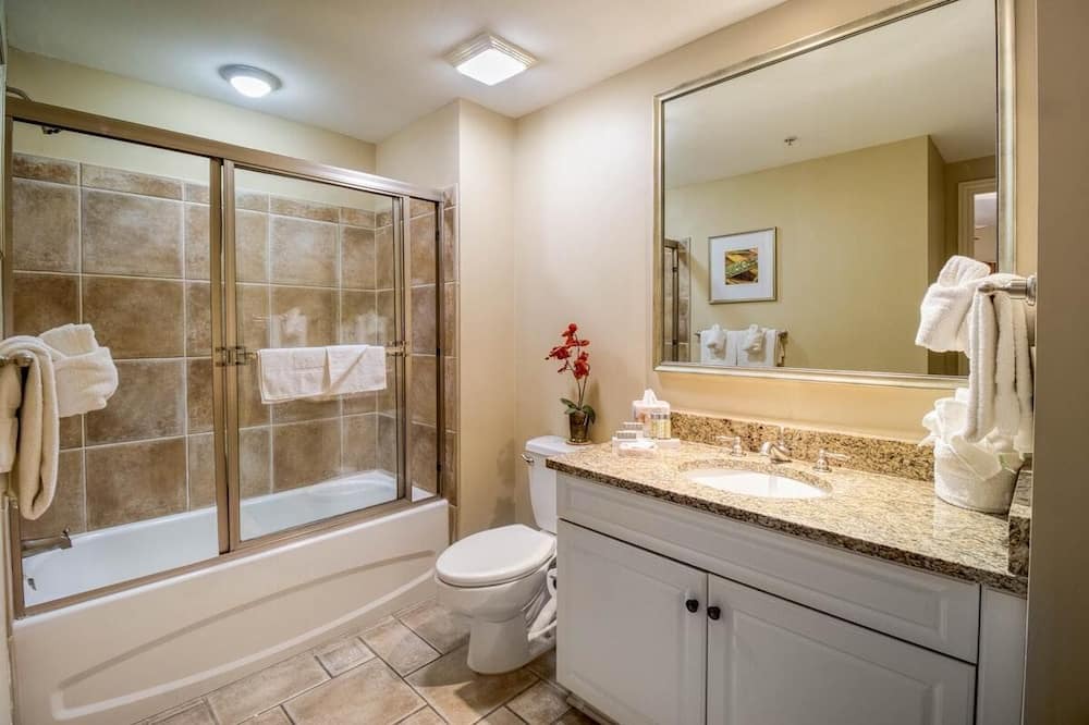 Photo of Bathroom in Windy Hill