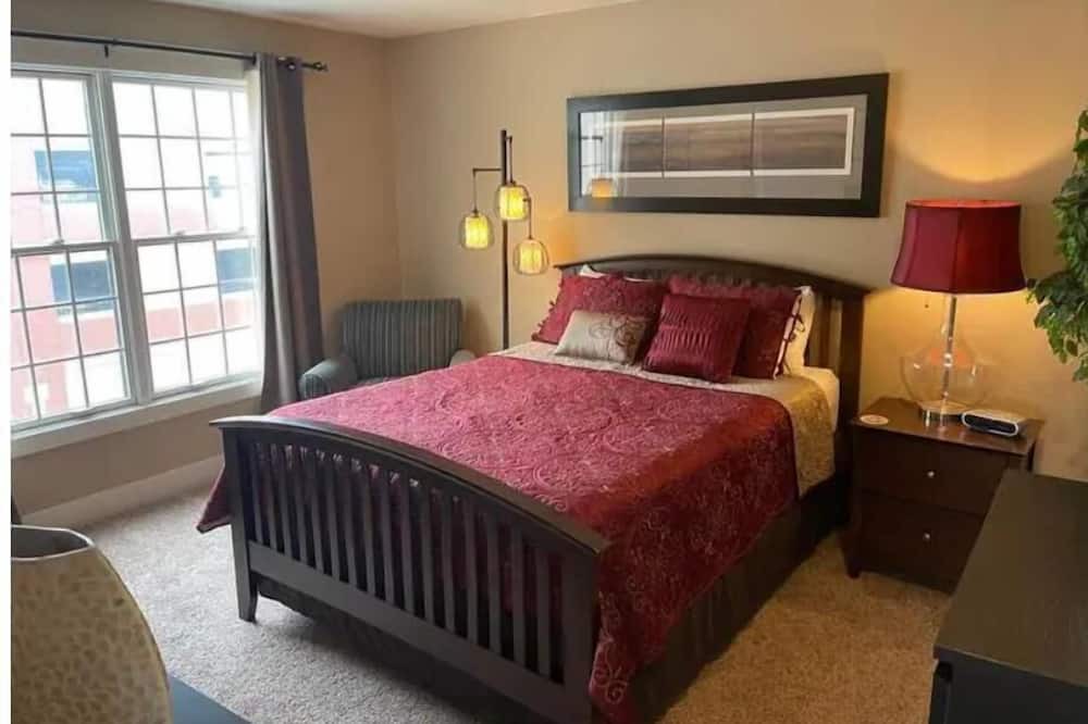 Photo of Bedroom in Golden
