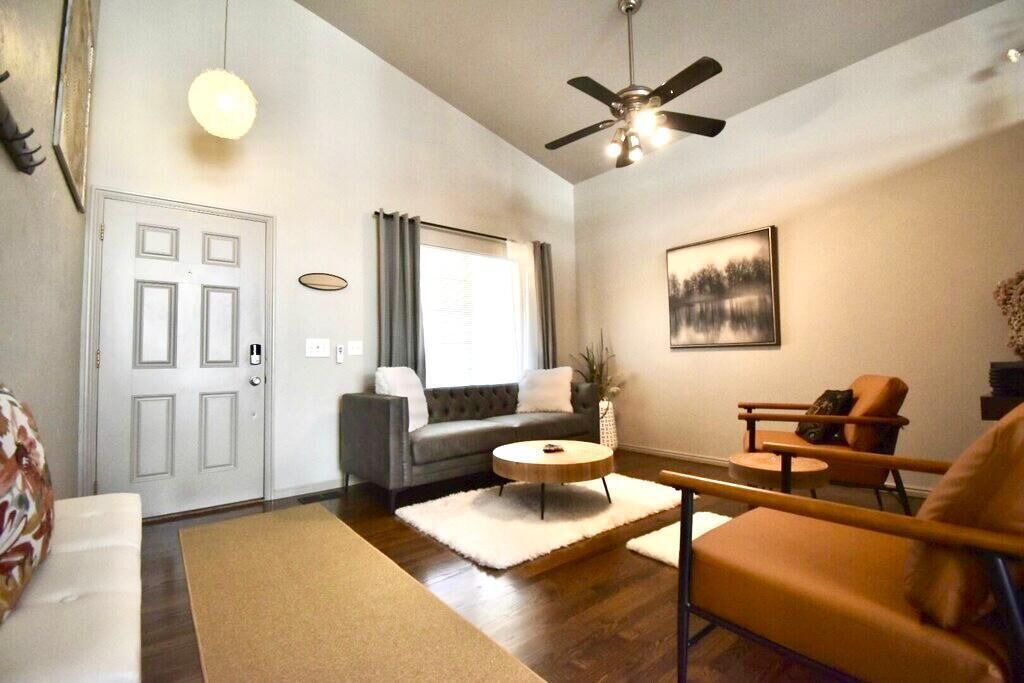 Photo of Livingroom in Denver