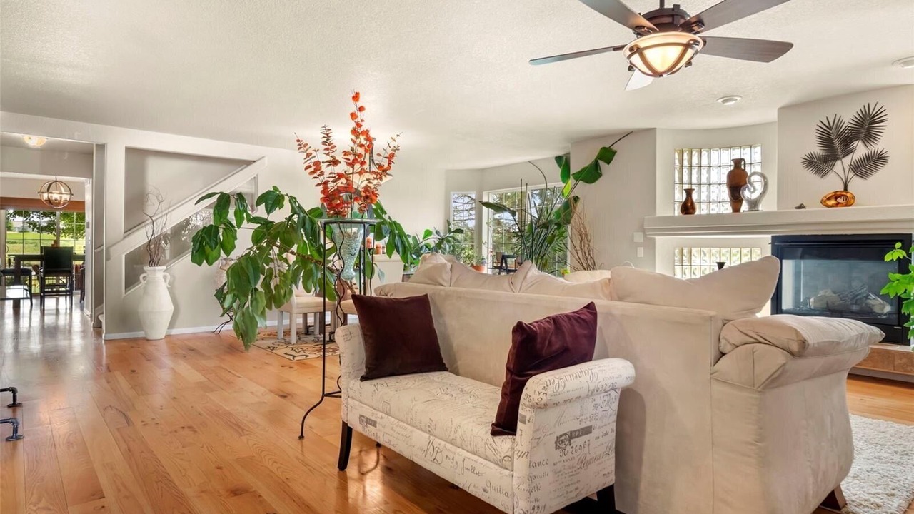 Photo of Livingroom in Green Valley Ranch