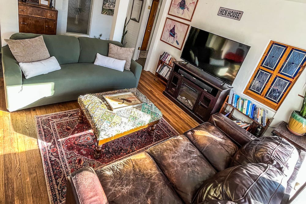 Photo of Livingroom in Berkeley