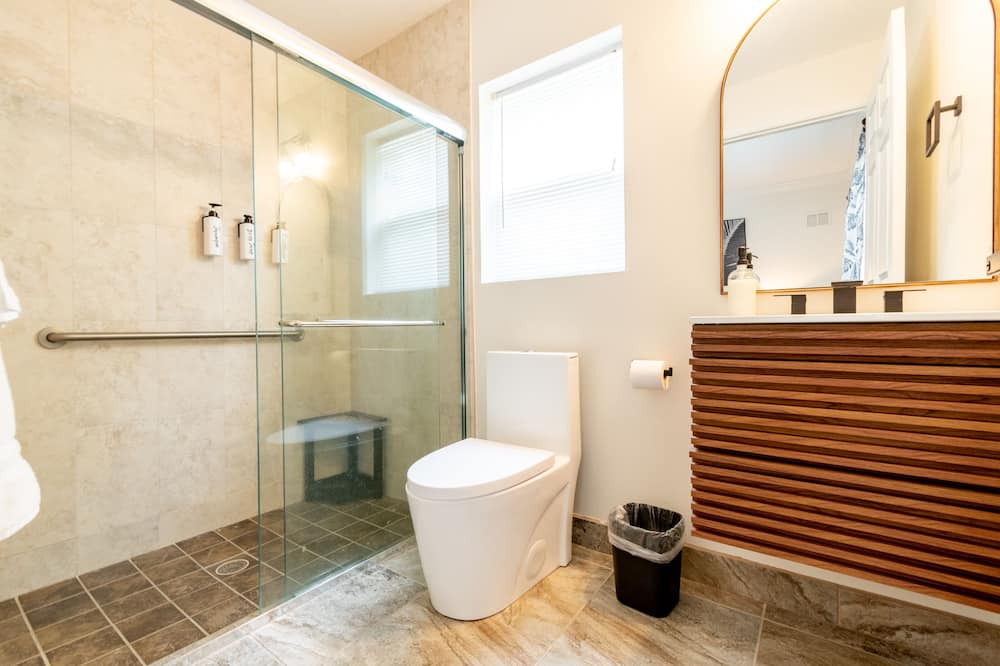Photo of Bathroom in Crescent Beach