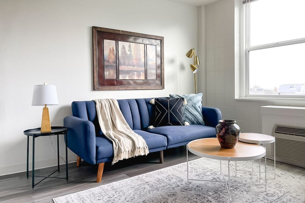 Photo of Livingroom in Corryville
