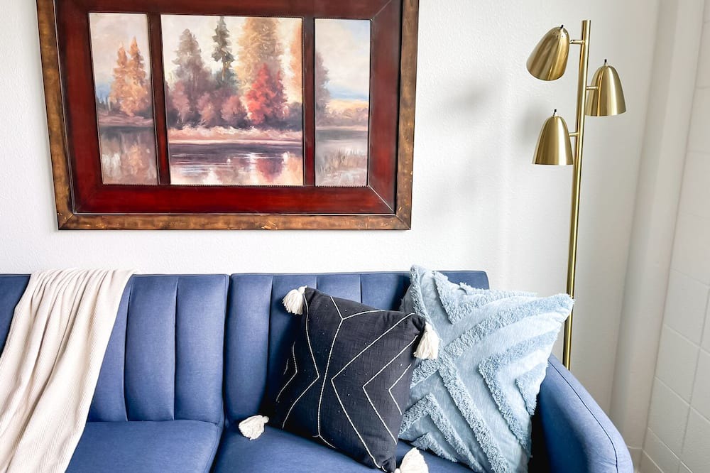 Photo of Livingroom in Corryville