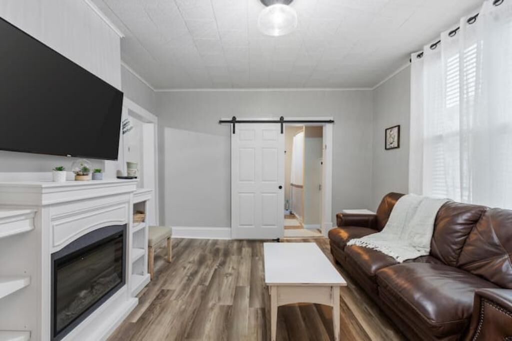 Photo of Livingroom in Martins Ferry