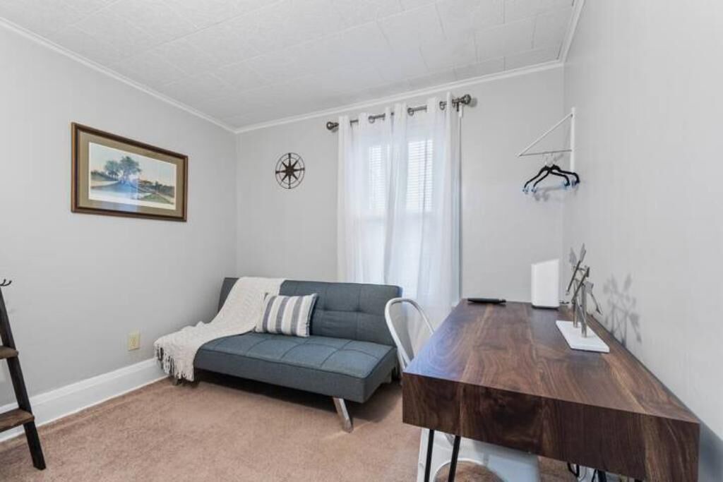 Photo of Livingroom in Martins Ferry