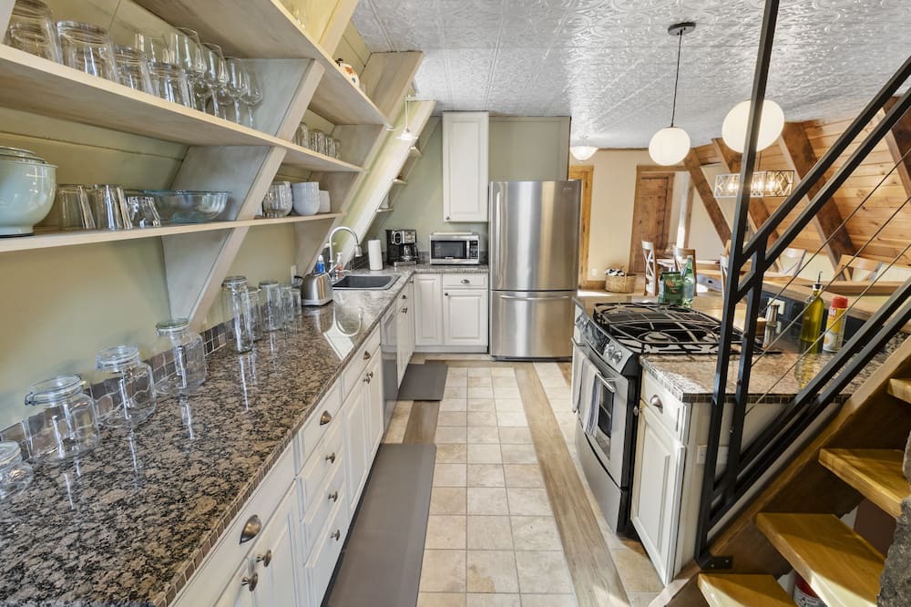 Photo of Kitchen in Wardensville