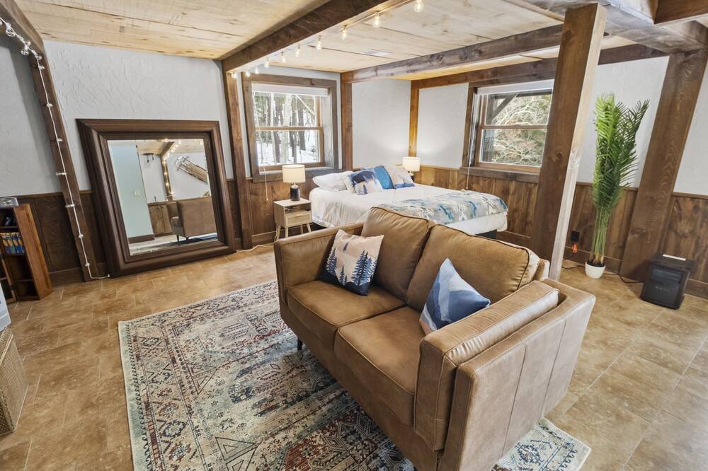 Photo of Livingroom in Wardensville