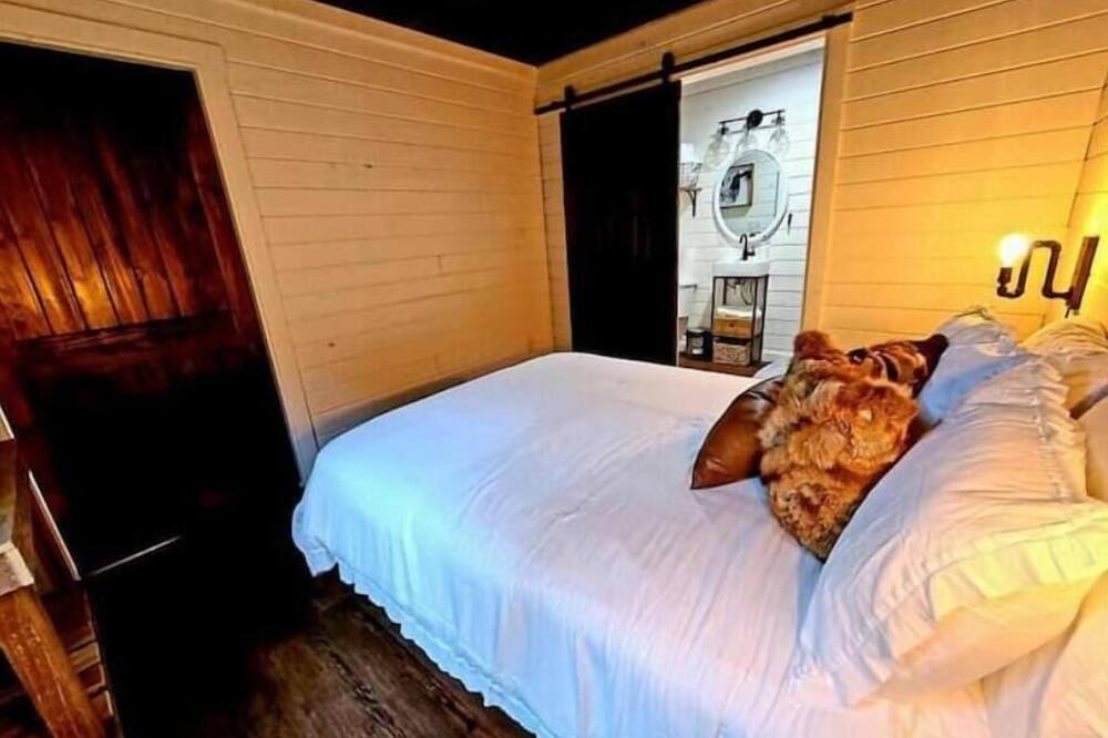 Photo of Bedroom in Lindale
