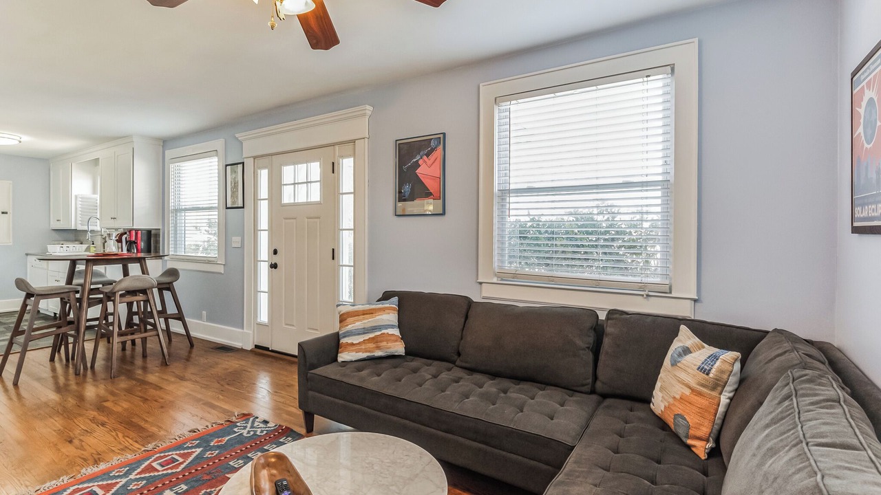 Photo of Livingroom in Woodbine