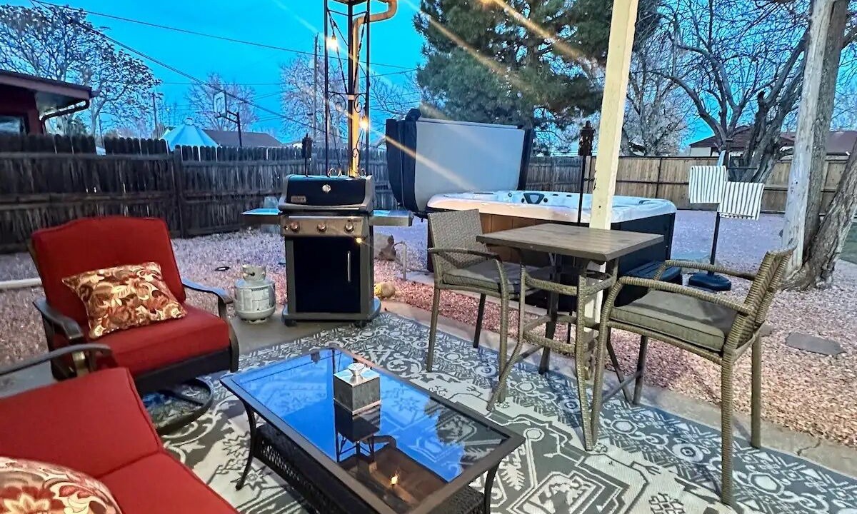 Photo of Outdoor in Northeast Park Hill
