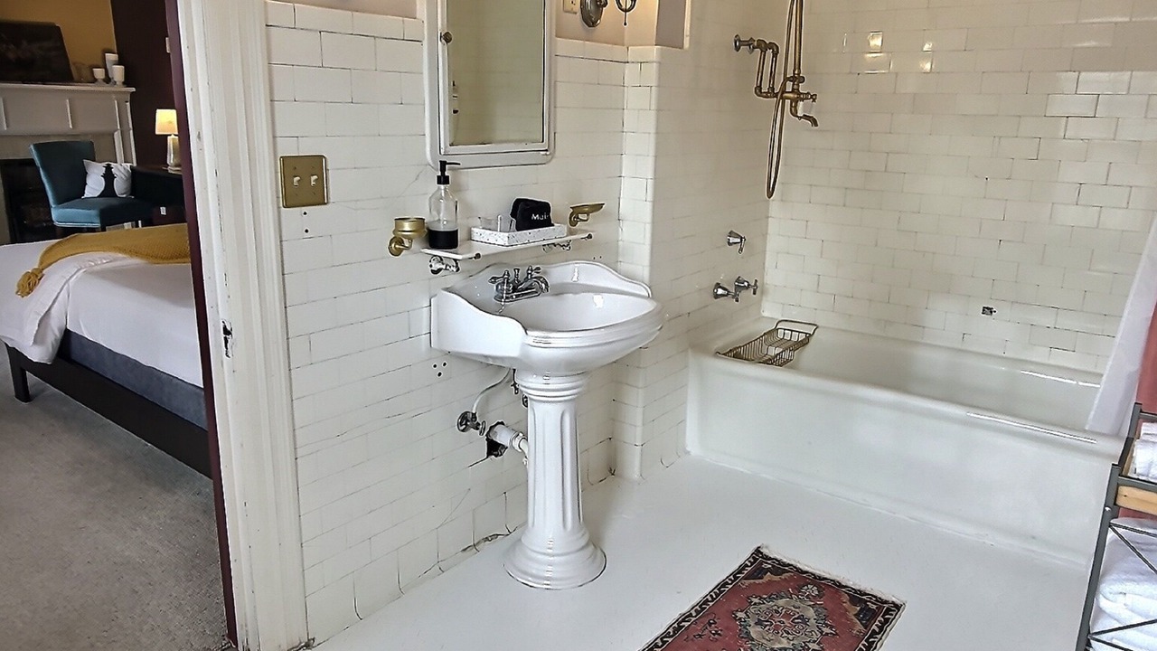Photo of Bathroom in Downtown Toledo