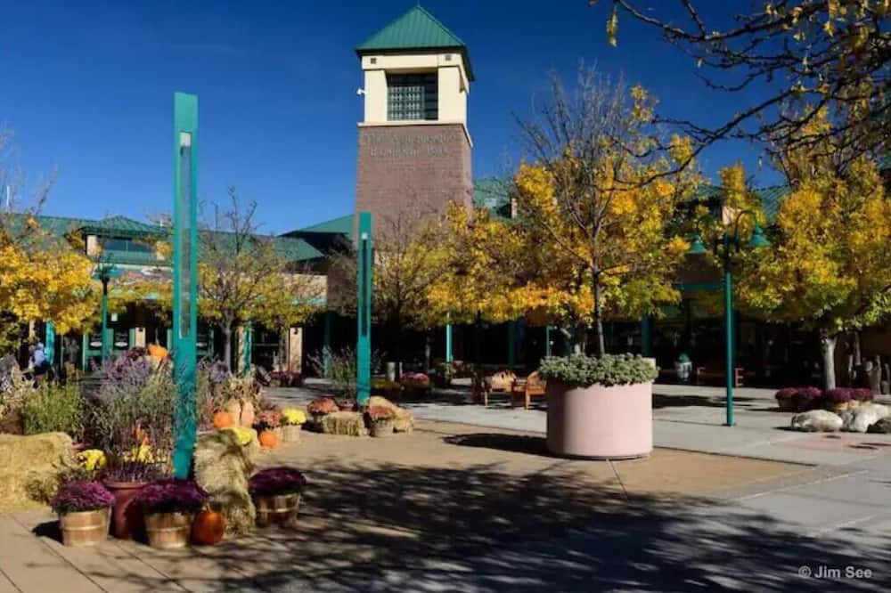 Photo of Outdoor in Raynolds Addition