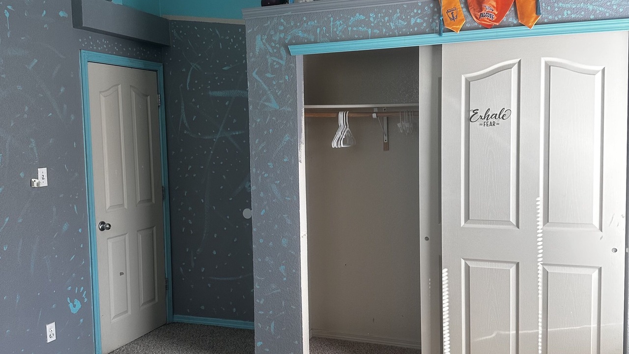 Photo of Bedroom in Biggs Field