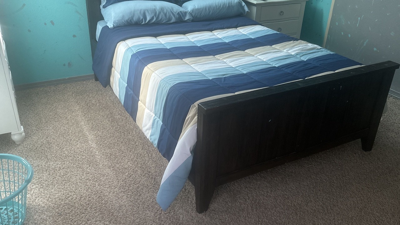 Photo of Bedroom in Biggs Field