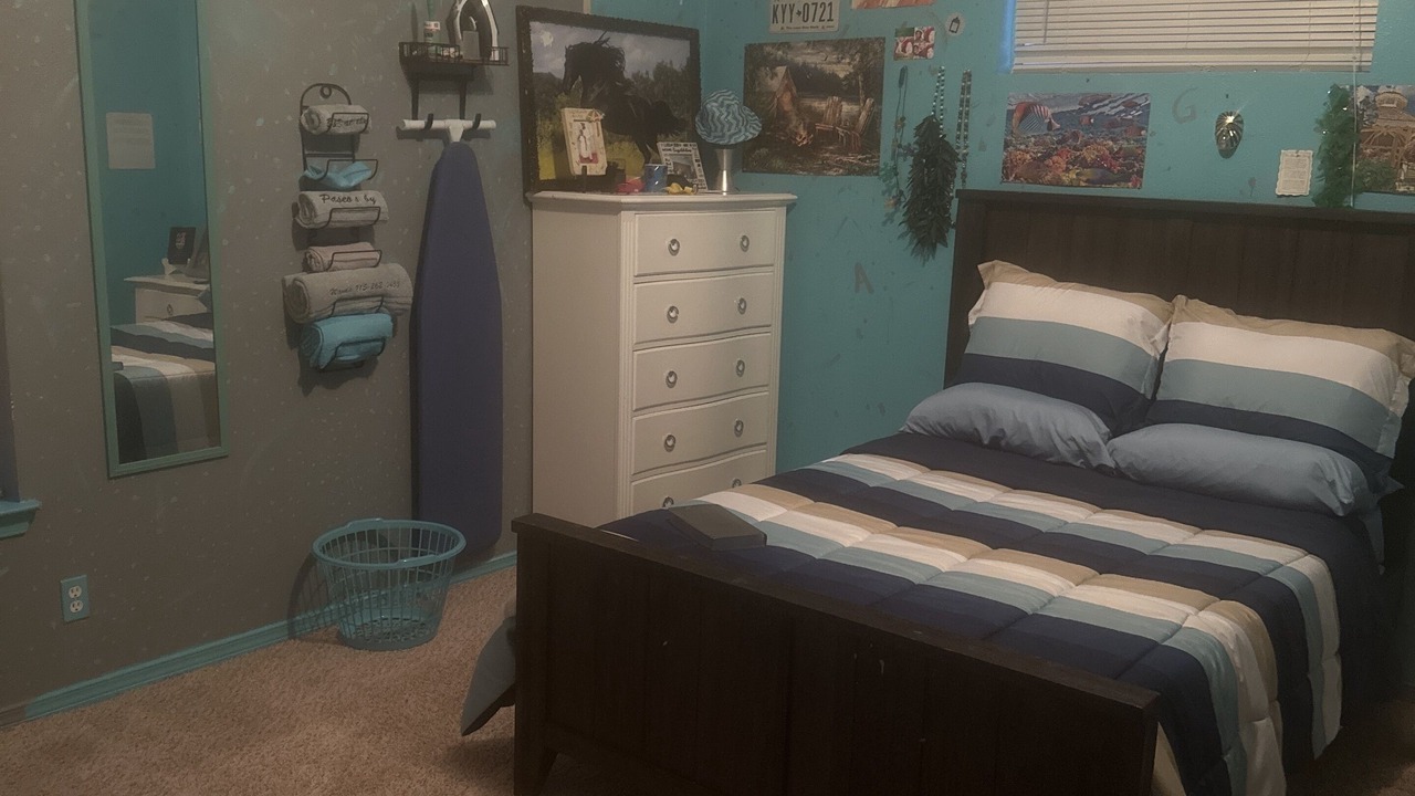 Photo of Bedroom in Biggs Field