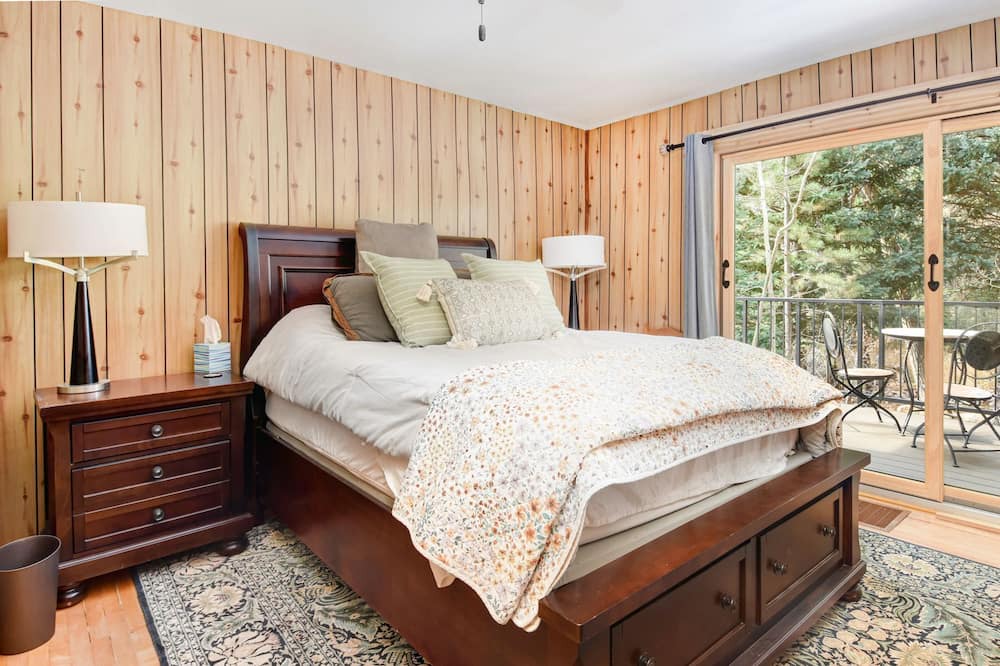 Photo of Bedroom in Lyons