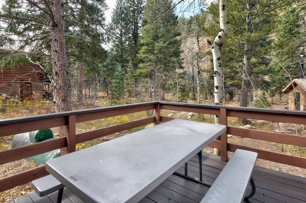 Photo of Outdoor in Lyons