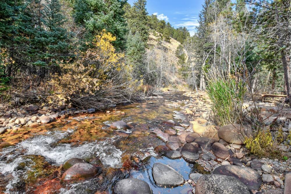 Photo of Outdoor in Lyons
