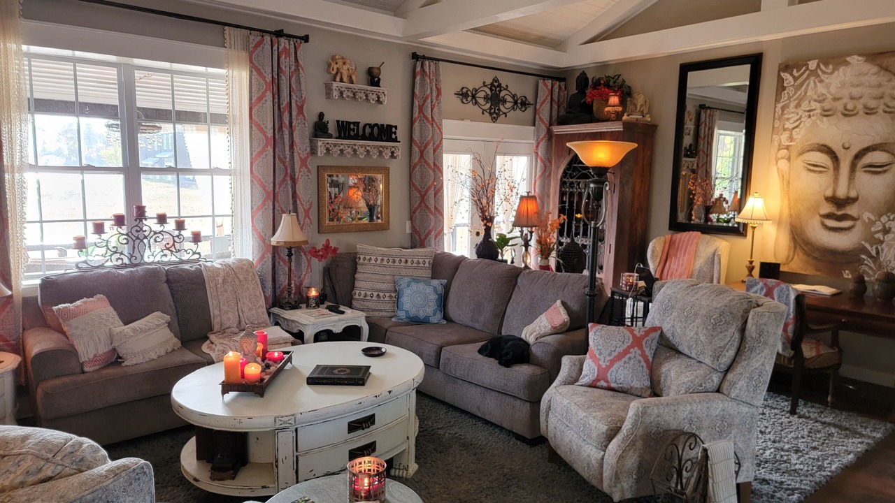 Photo of Livingroom in Kingston