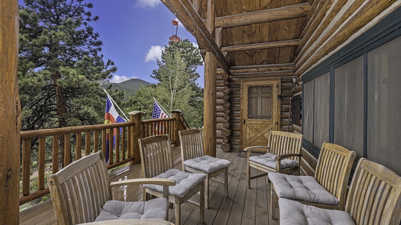 Photo of Outdoor in Lyons