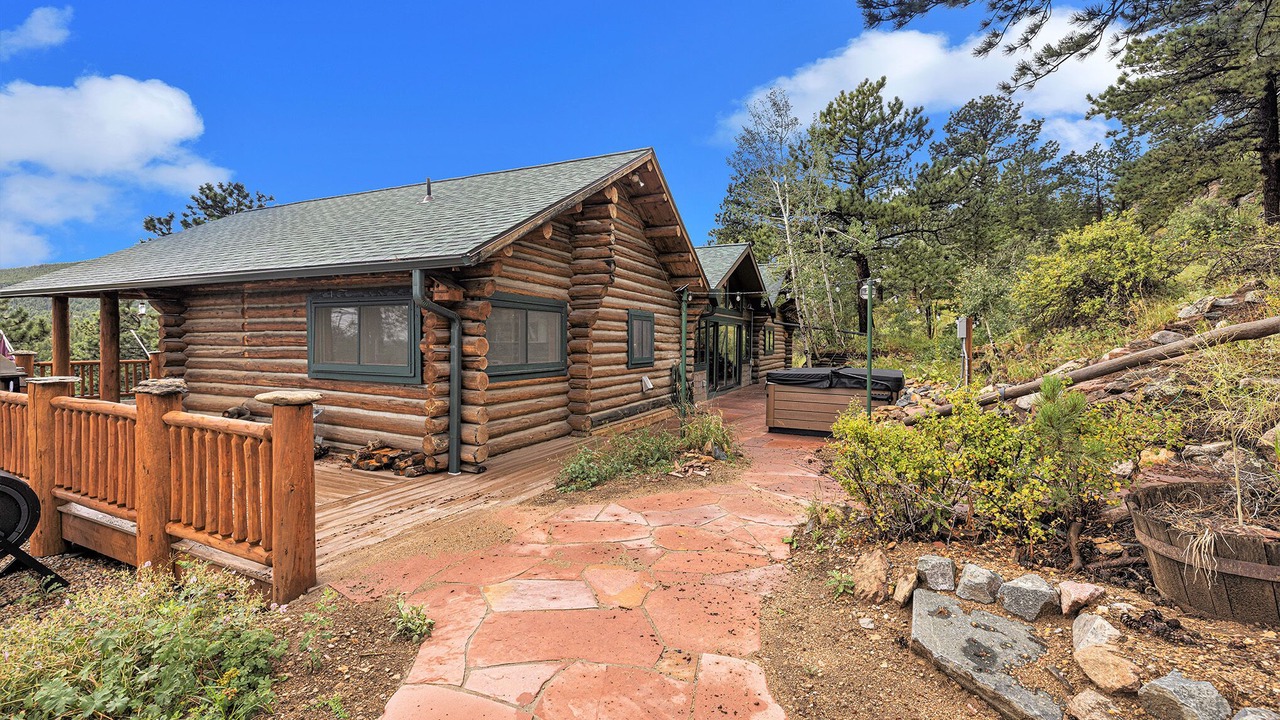 Photo of Outdoor in Lyons