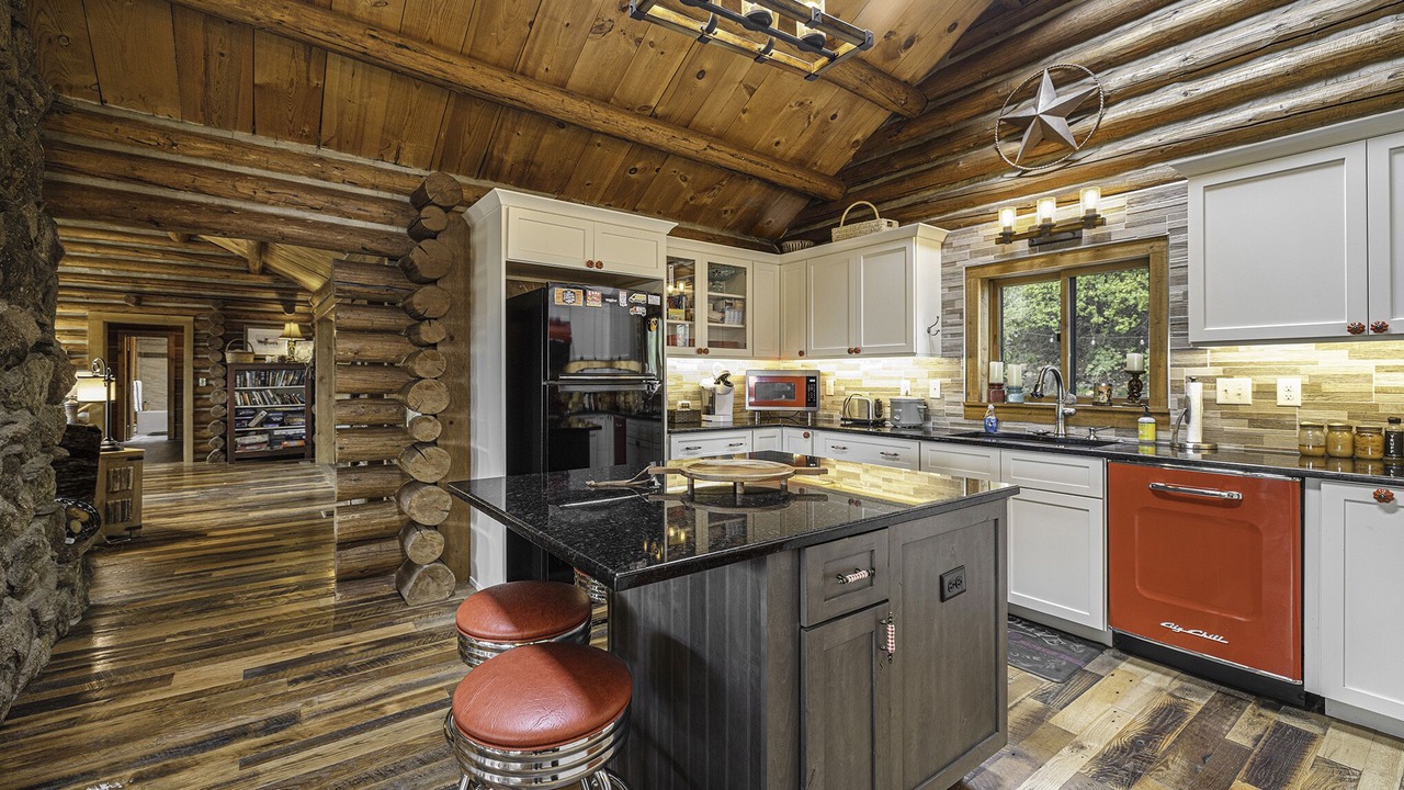 Photo of Kitchen in Lyons