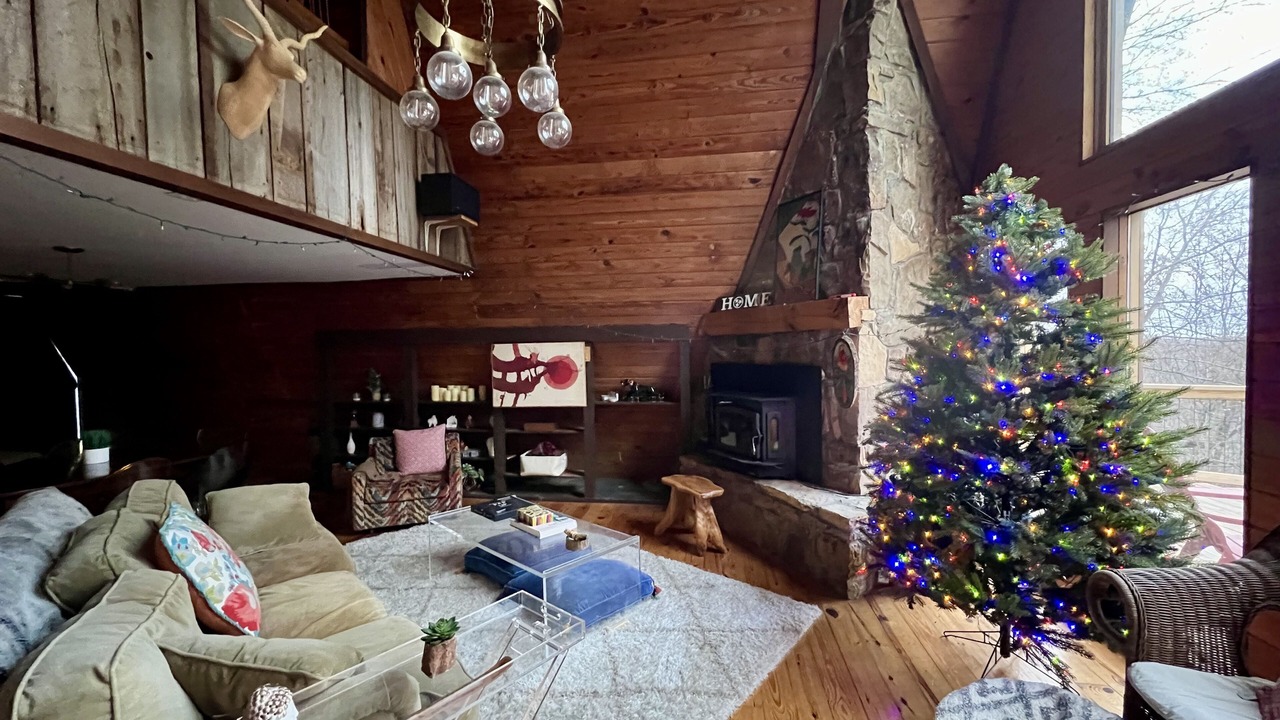 Photo of Livingroom in Whites Creek