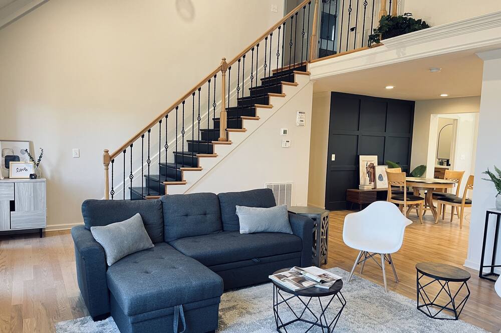 Photo of Livingroom in Bellevue