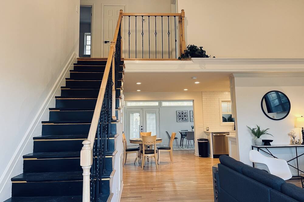 Photo of Livingroom in Bellevue