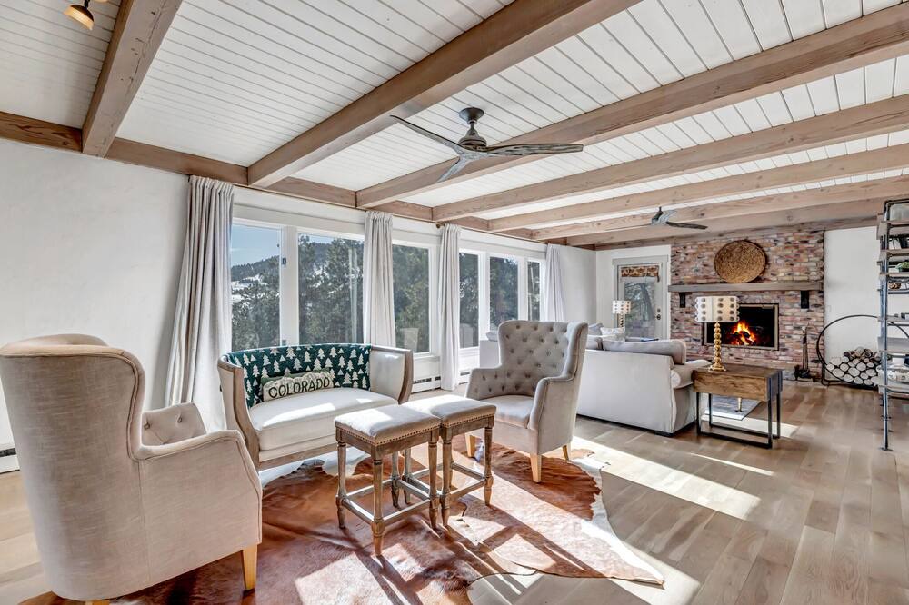 Photo of Livingroom in Mount Vernon